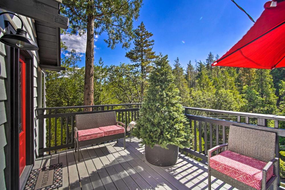 Tree-Lined Twin Peaks Cottage with Custom Stream